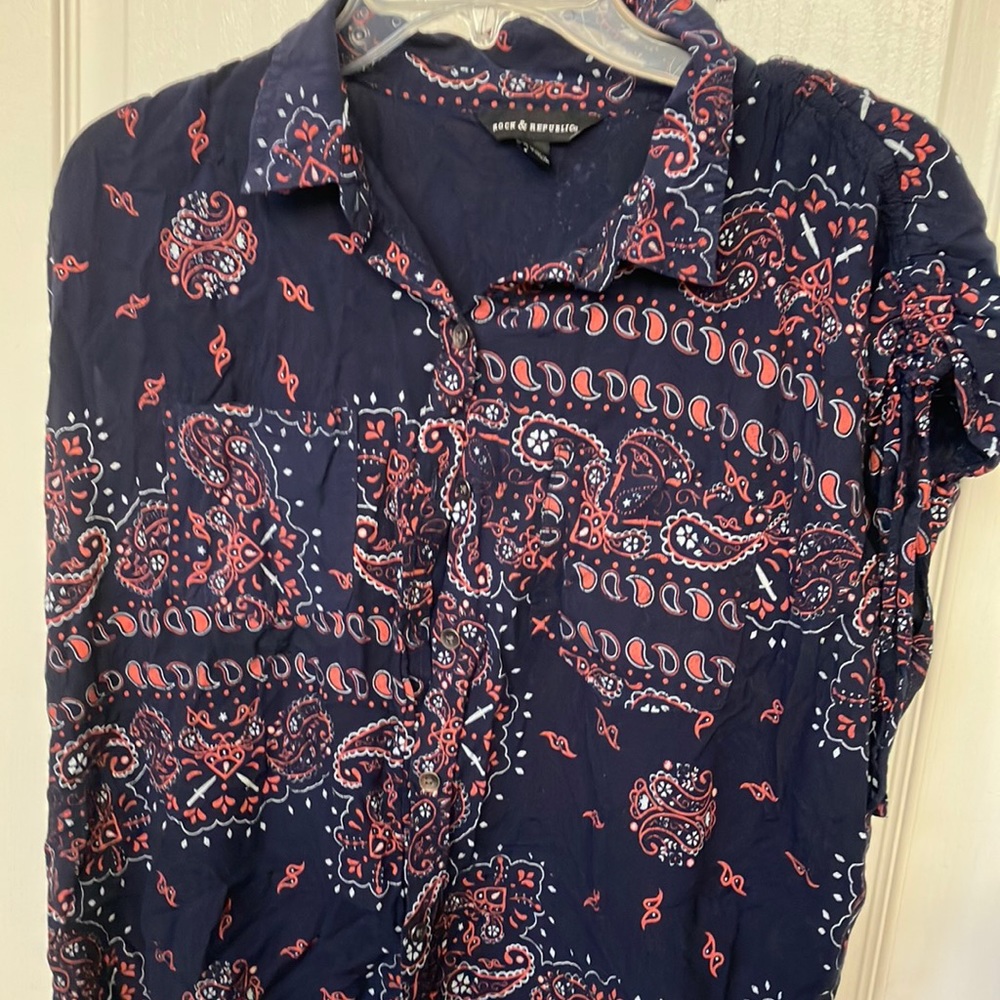 FINAL MARKDOWN Rock and republic blouse xl